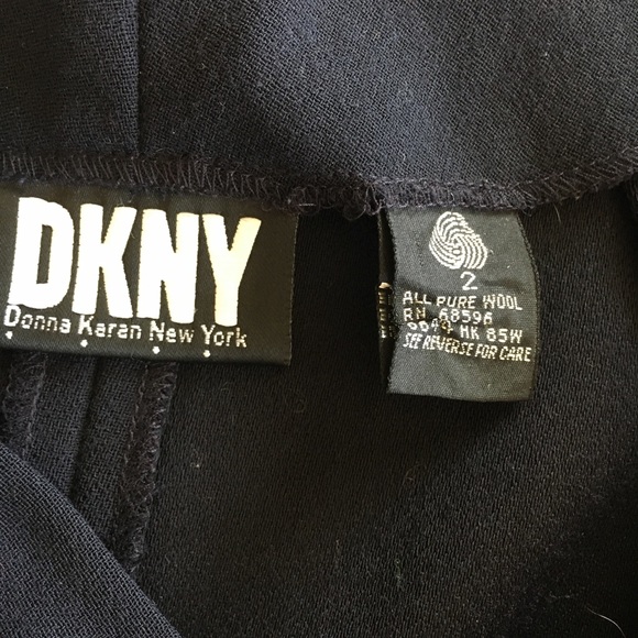 DKNY navy wrap skirt. Size 2 - Picture 4 of 4